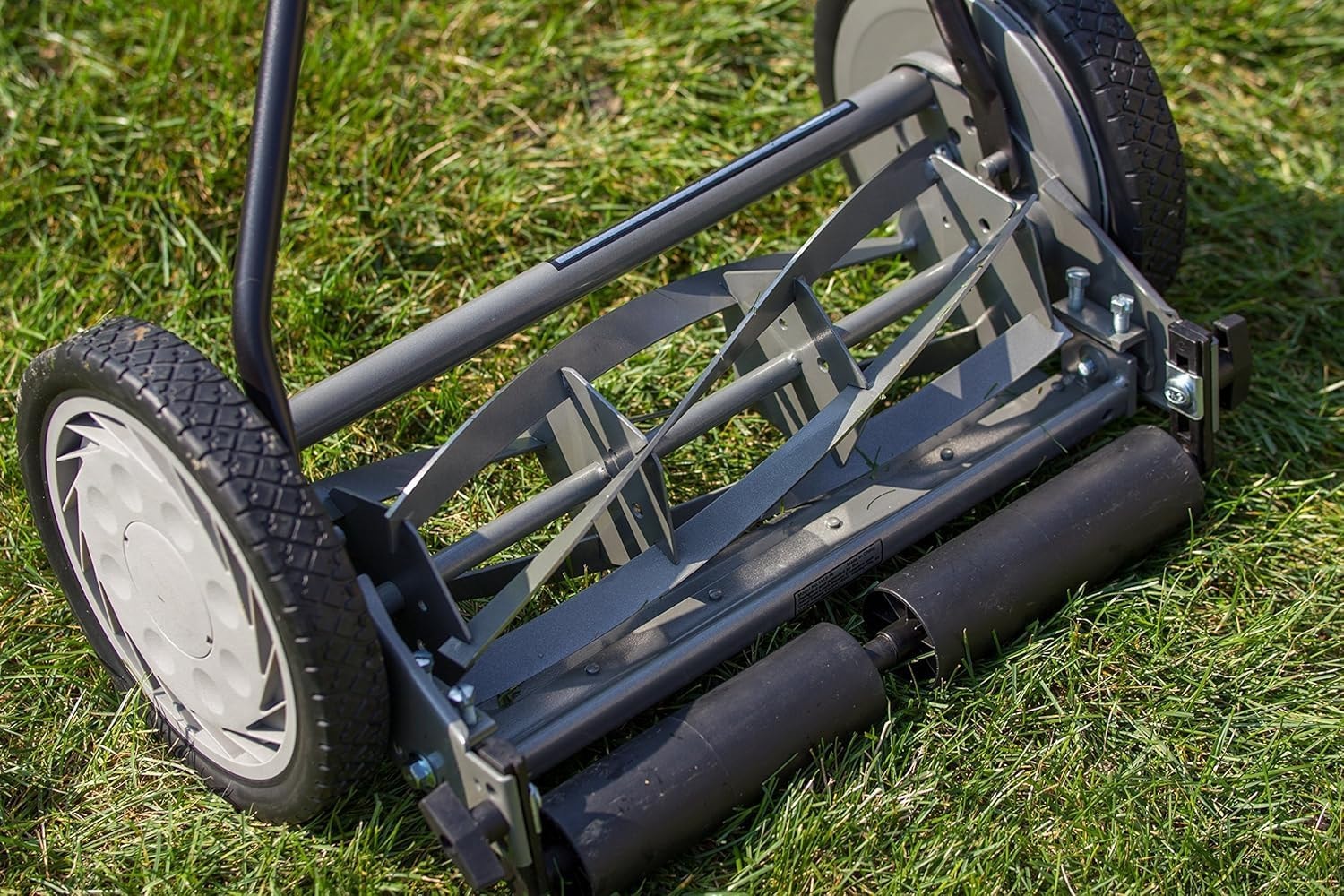 Push reel lawn mower, 16-inch cut, 5 blades