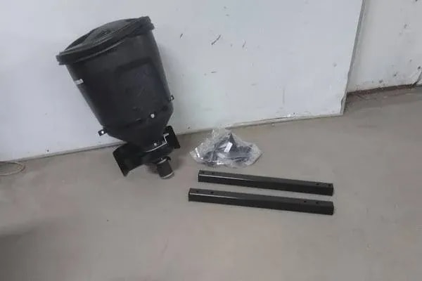 Tailgate broadcast spreader for UTV, 15 gal, 12 V