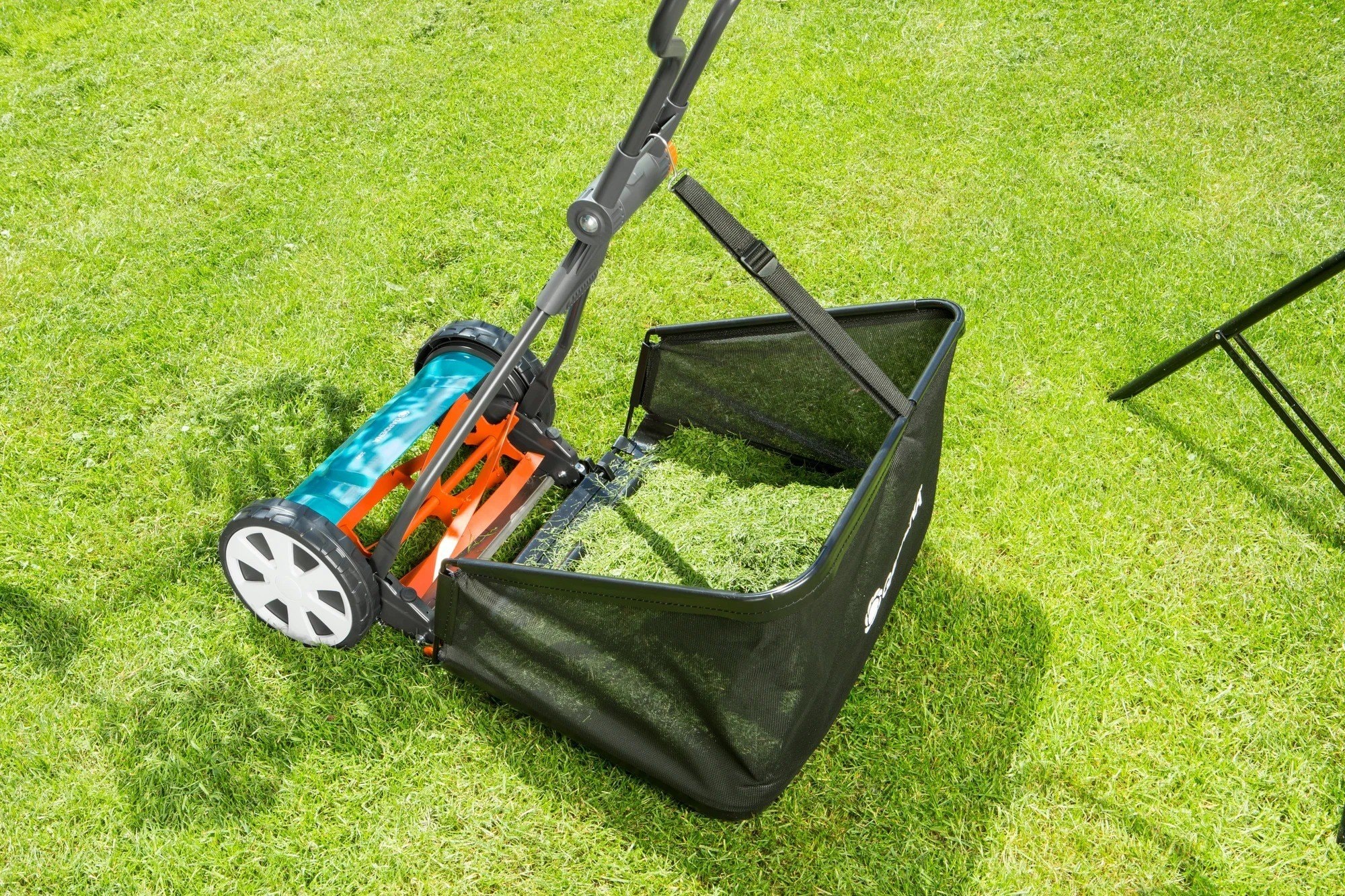 Gardena Classic Cylinder Lawnmower 330, 33 cm Cutting Width