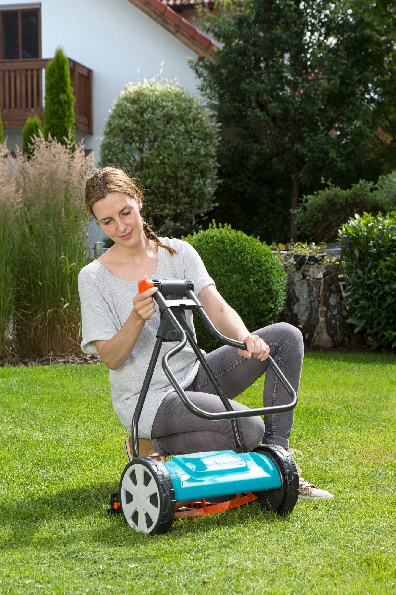 Gardena Classic Cylinder Lawnmower 330, 33 cm Cutting Width