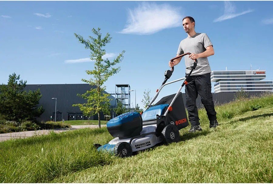 Bosch GRA 18V2-46 Professional Cordless Lawn Mower 18V 46cm