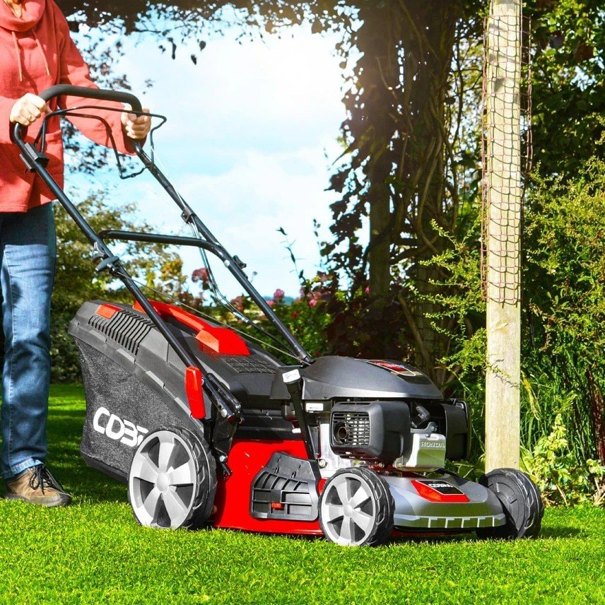 Cobra M40SPCVX Self-Propelled Petrol Lawnmower 41cm 131cc