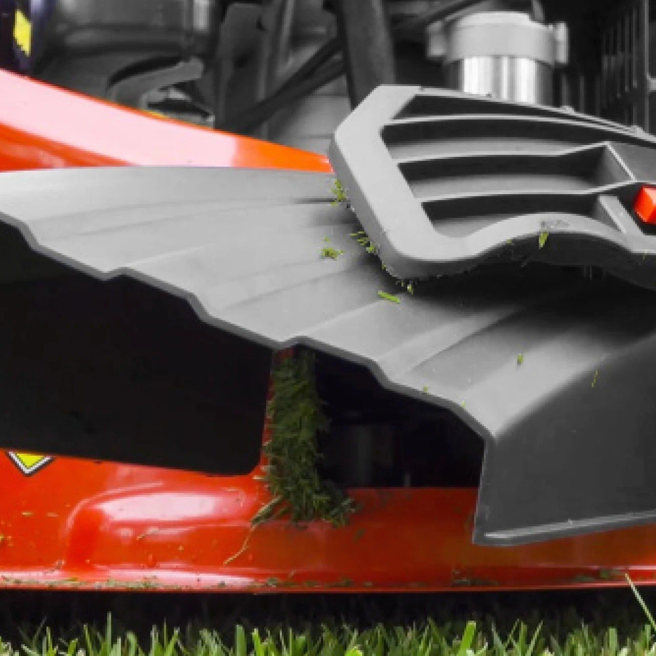 Cobra MX484SPCE Self-Propelled Petrol Lawnmower 48cm Electric Start