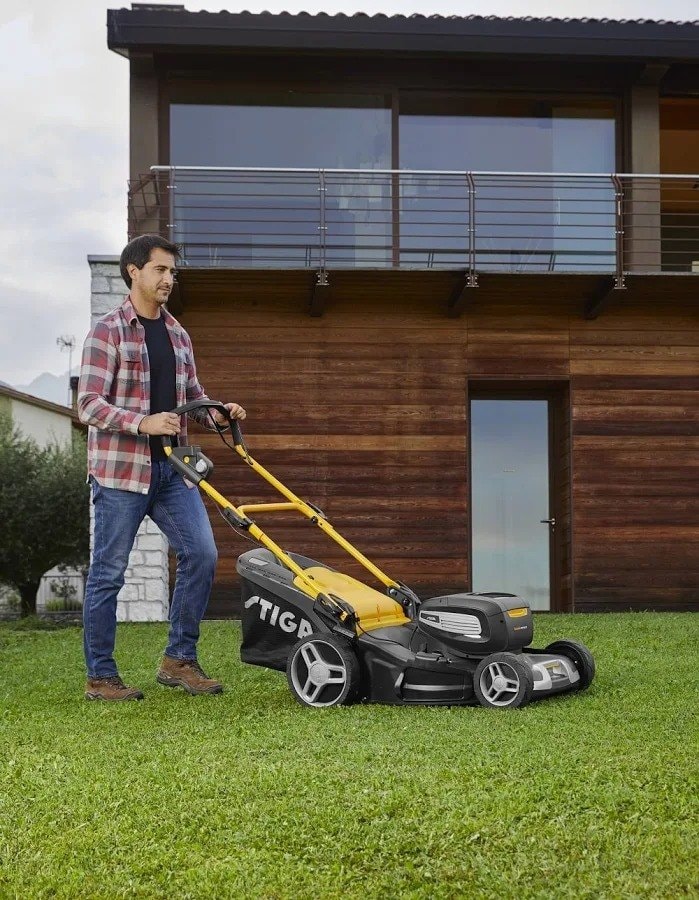 Stiga Combi 955 SQ AE Cordless Lawn Mower, 53cm 48V