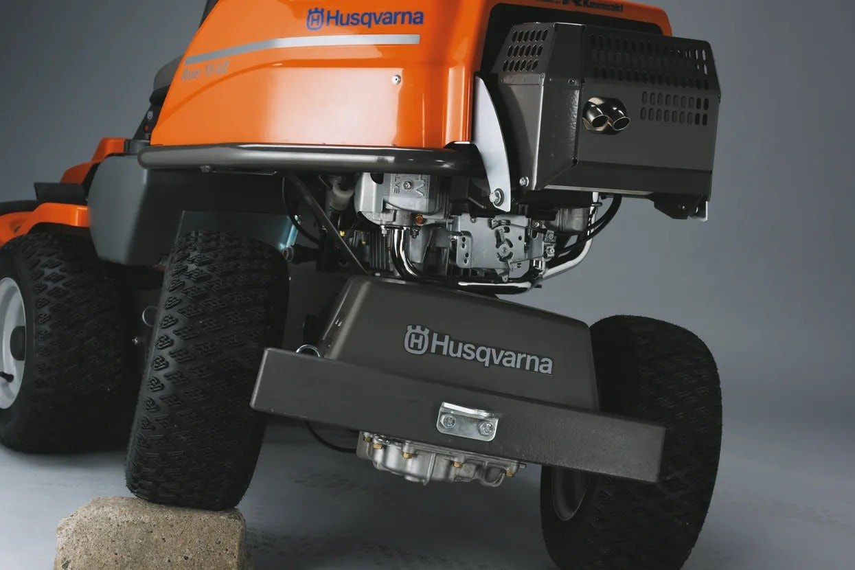 Husqvarna R 216T AWD Ride-On Mower with 103 cm Cutting Deck