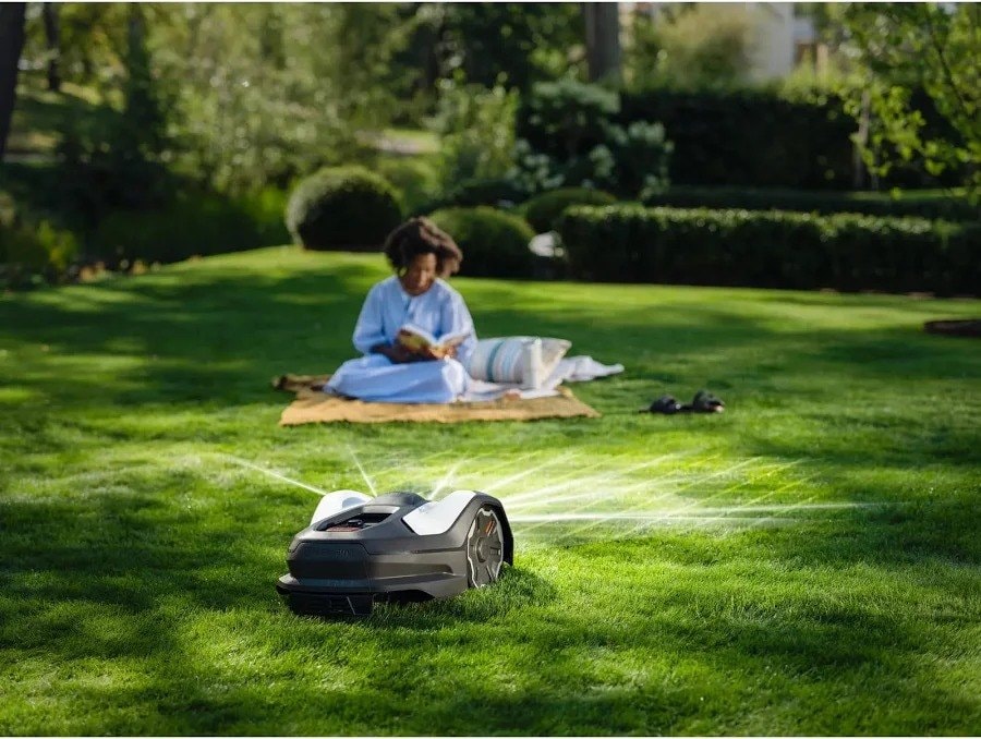 Husqvarna Automower 405VE NERA Robot Mower 900 m²