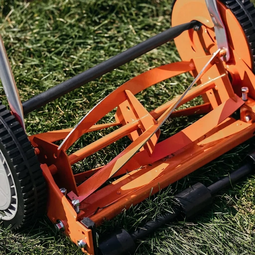 Push reel lawn mower, 14-inch cut, 4 blades