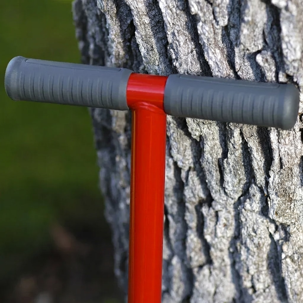 Claw cultivator with long handle