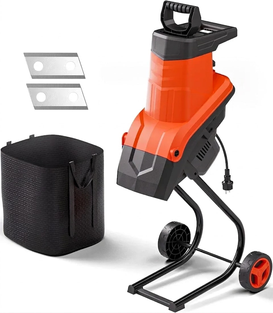 Electric wood chipper and shredder, 15 A, 1.8-inch branches