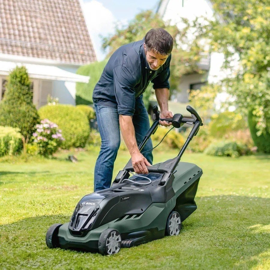 Bosch AdvancedRotak 650 Lawnmower, 25-80 mm Cutting Height