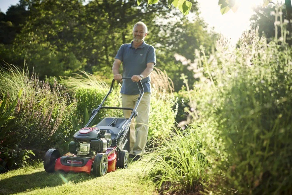 Mountfield SP185 Self-Propelled Petrol Lawnmower, 46cm Cutting Width