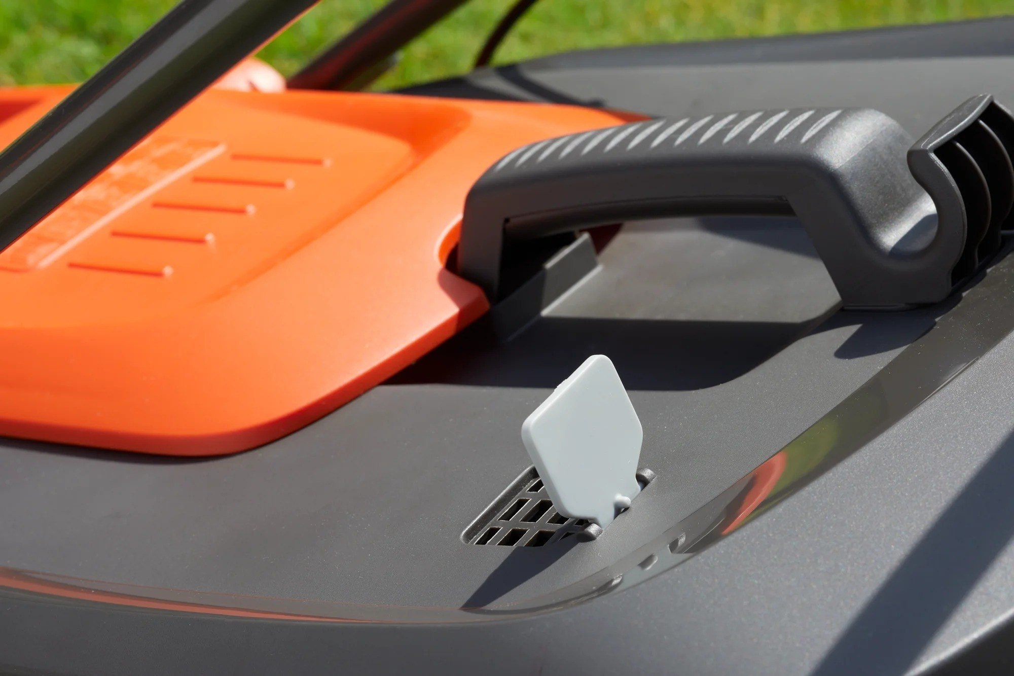 Flymo EasiStore 340R Li Cordless Lawnmower 34cm