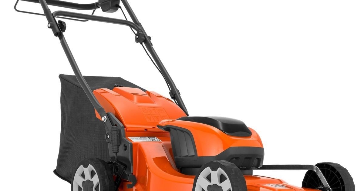 Husqvarna LC 142iS Lawn Mower, 42 cm Cutting Width, 36V