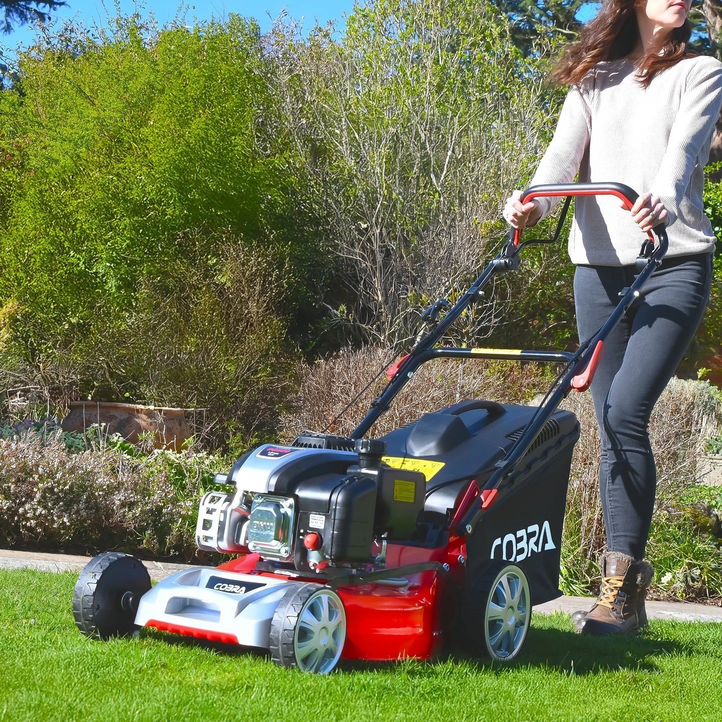 Cobra M40CVX Petrol Lawnmower 40cm 131cc