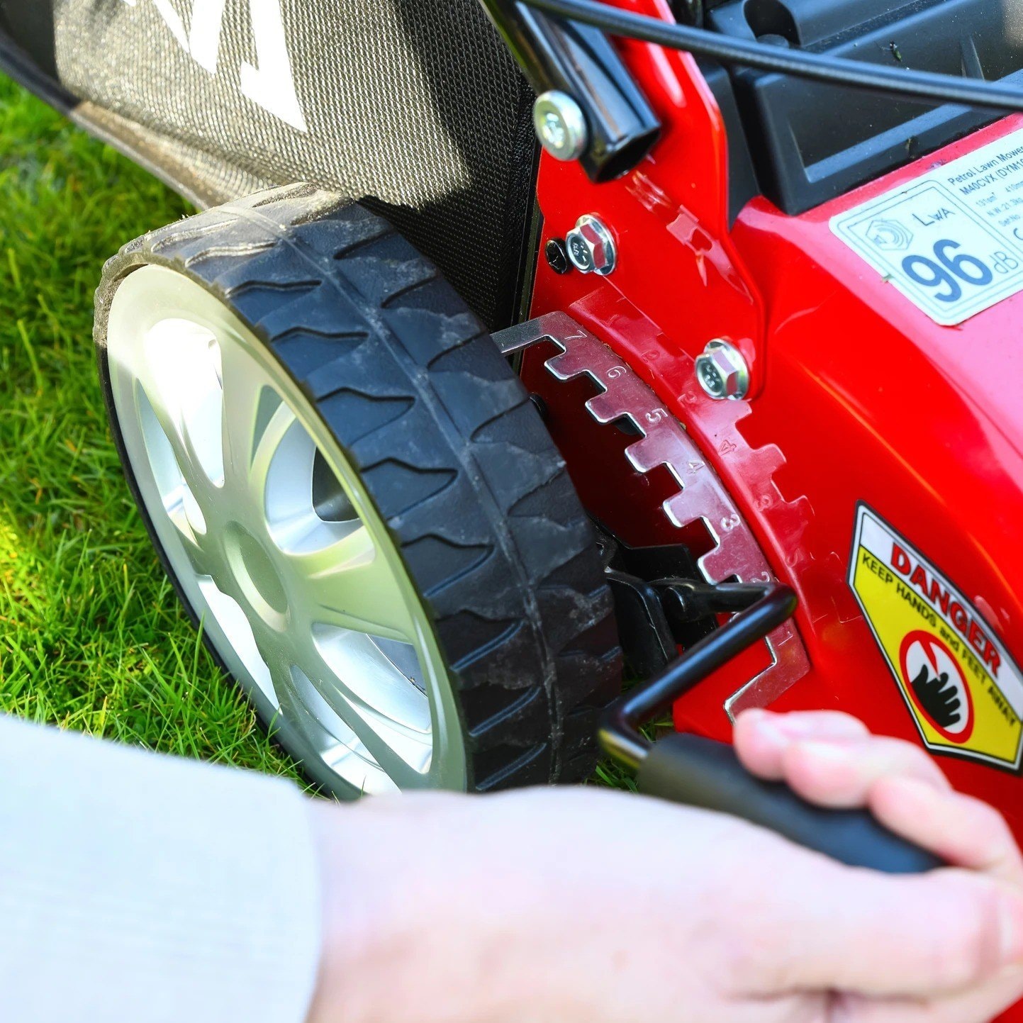 Cobra M40CVX Petrol Lawnmower 40cm 131cc