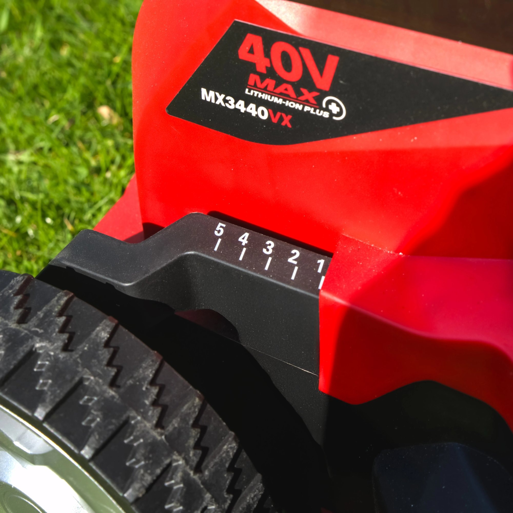 Cobra MX3440VX Cordless Lawnmower 34cm 40V