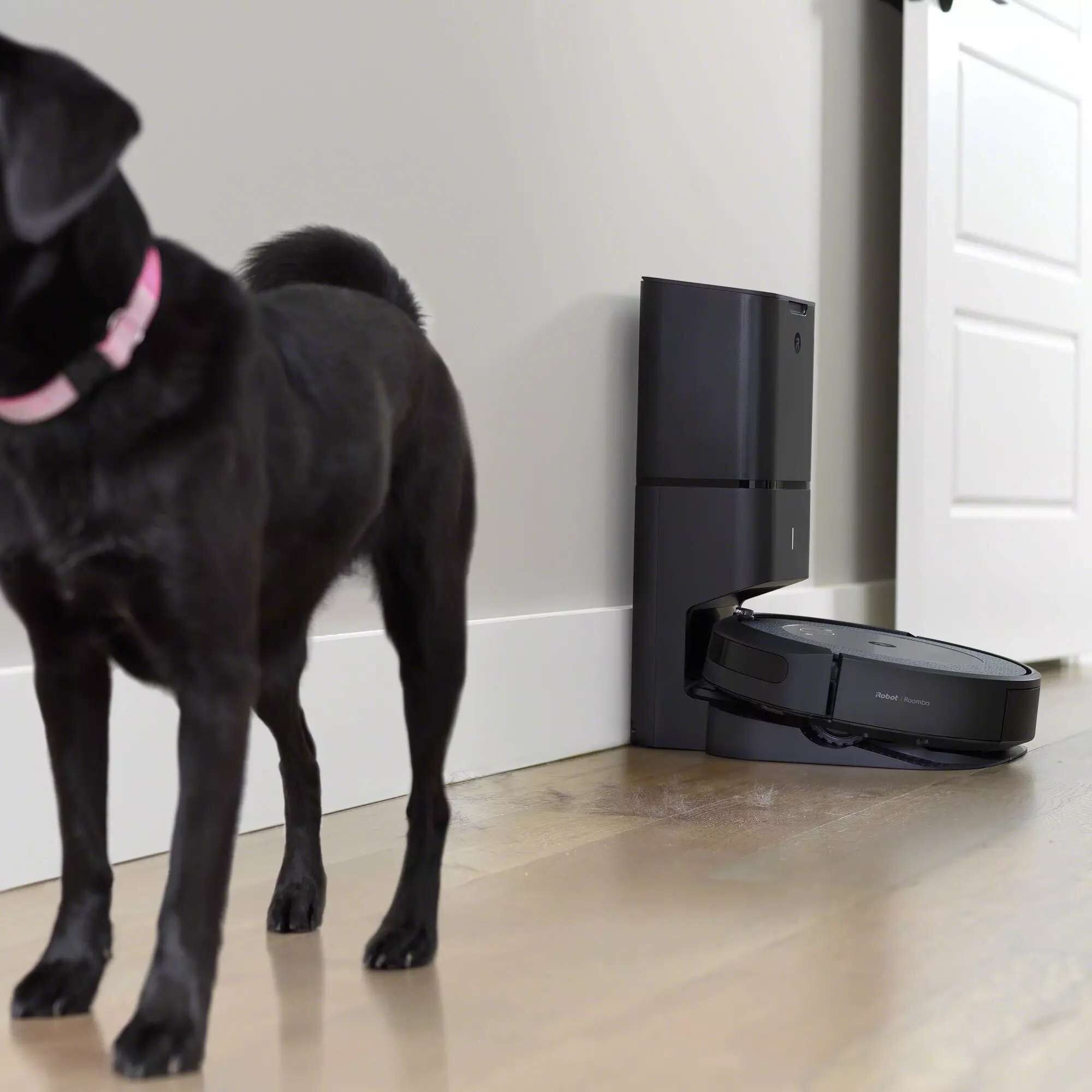 iRobot Roomba i3+ Robot Vacuum with Self-Emptying Base