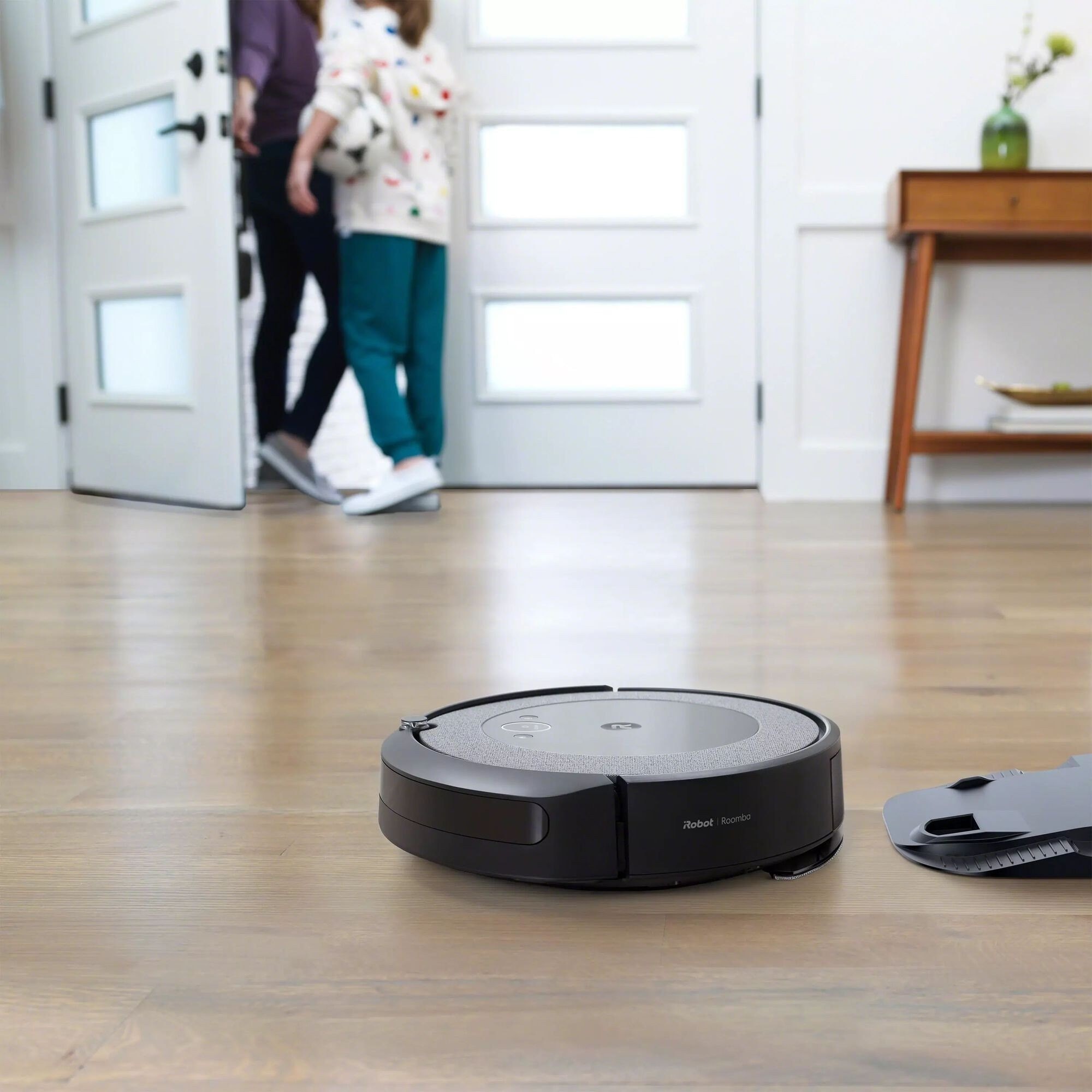 iRobot Roomba Combo i5+ Robot Vacuum & Mop with Automatic Dirt Disposal