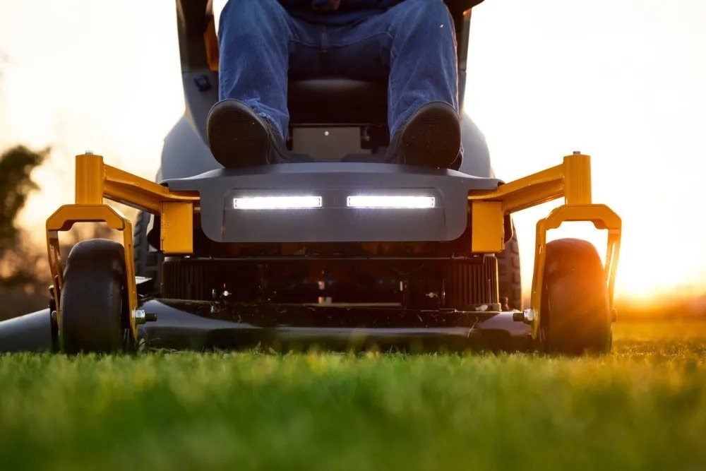 Stiga Gyro 500e Battery Axial Mower, 98 cm Cutting Width