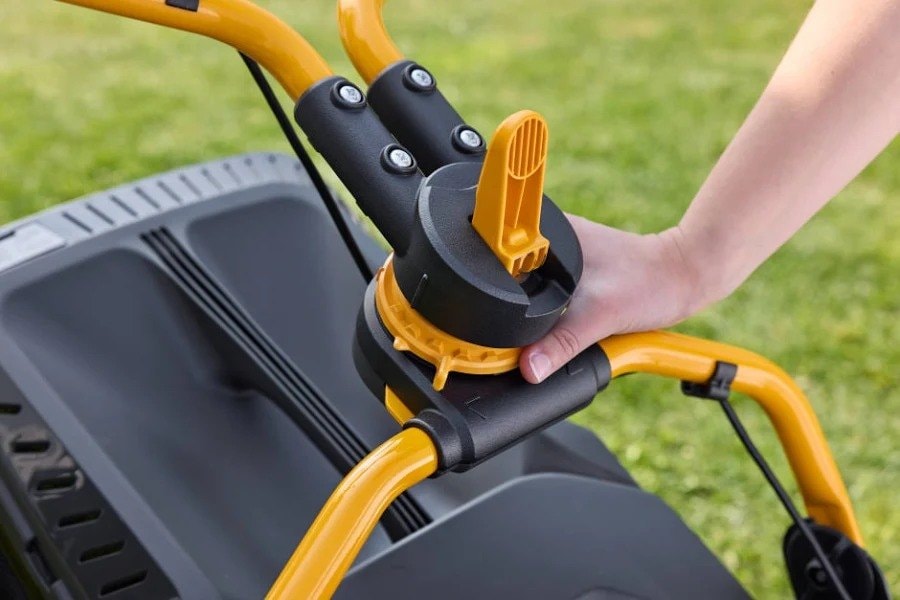 Stiga Collector 548e S Cordless Self-Propelled Lawn Mower 48V