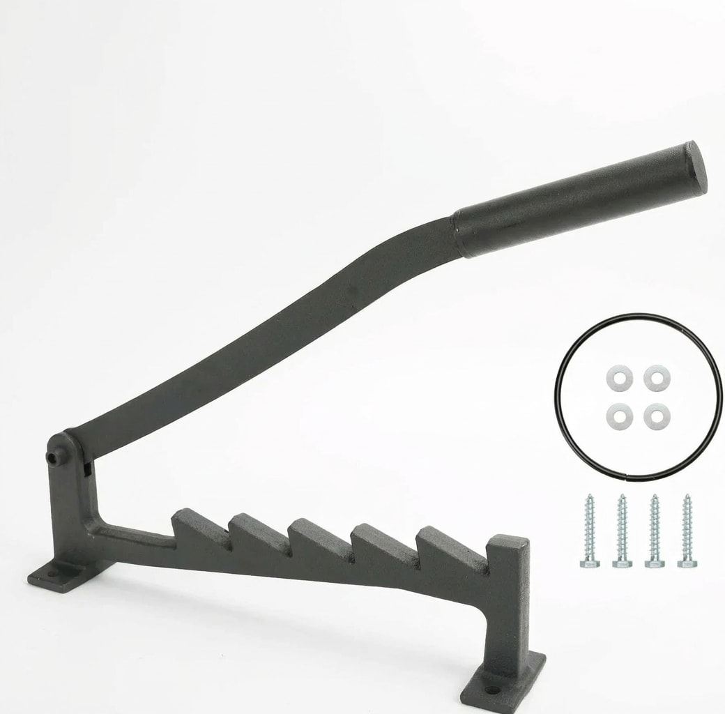 Wall-mounted kindling splitter, steel
